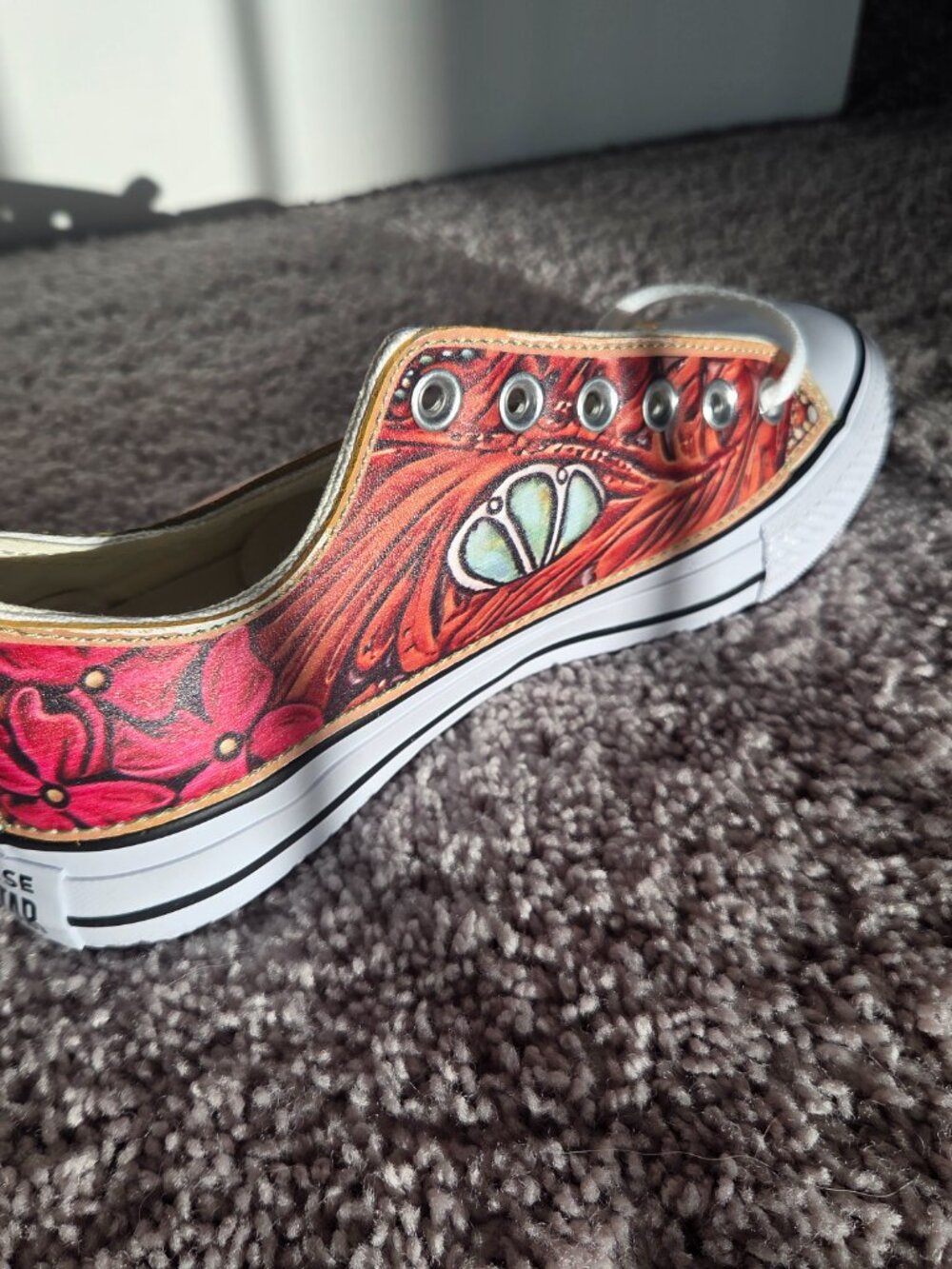 Custom Converse - Picture 3 of 4